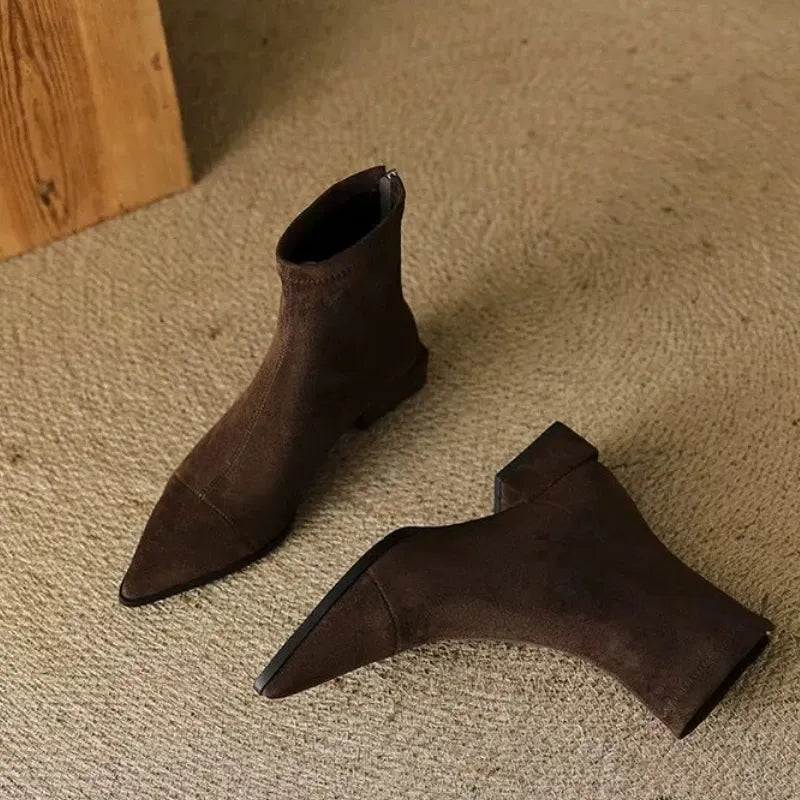 Botki Damskie Szpiczaste na Słupku