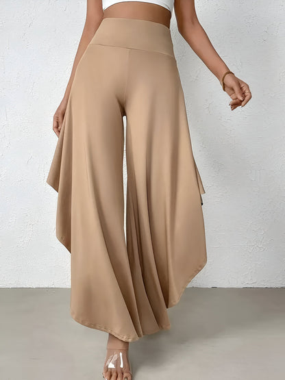 Pantalones anchos con camisa asimétrica