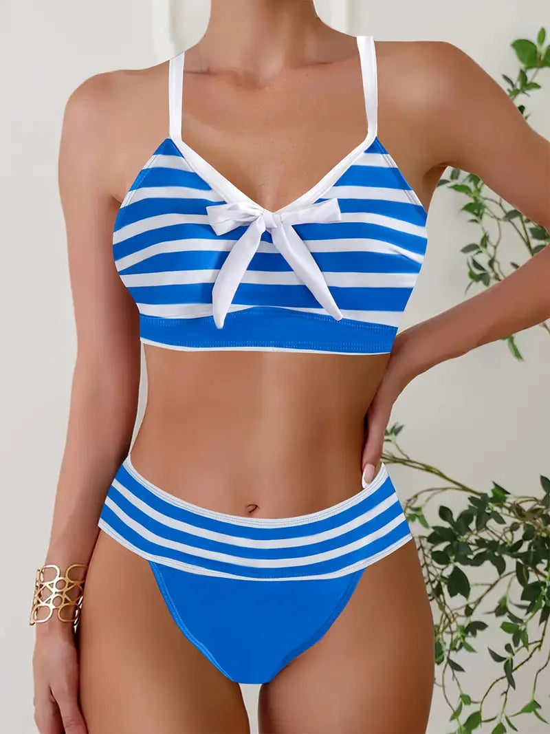 Sexy bikini con cuello en V y estampado de rayas