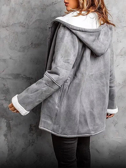 Chaqueta de mujer de diseño desenfadado y sofisticado
