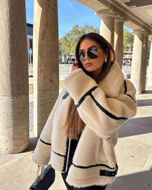 Lujosa y acogedora chaqueta oversize de sherpa para mujer