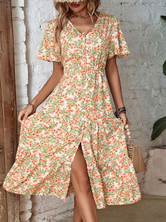 Vestido de señora con cierre de botones y estampado floral