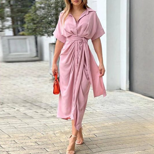 Vestido de mujer con estilo moderno y corte actual