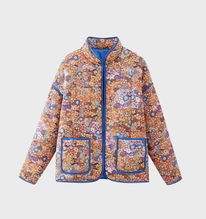 Chaqueta de mujer con estampado floral y abertura delantera