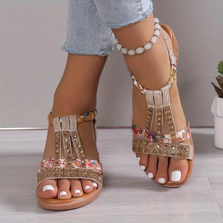 Sandalias Kandace | Sandalias de cuña boho con tira trenzada y pedrería