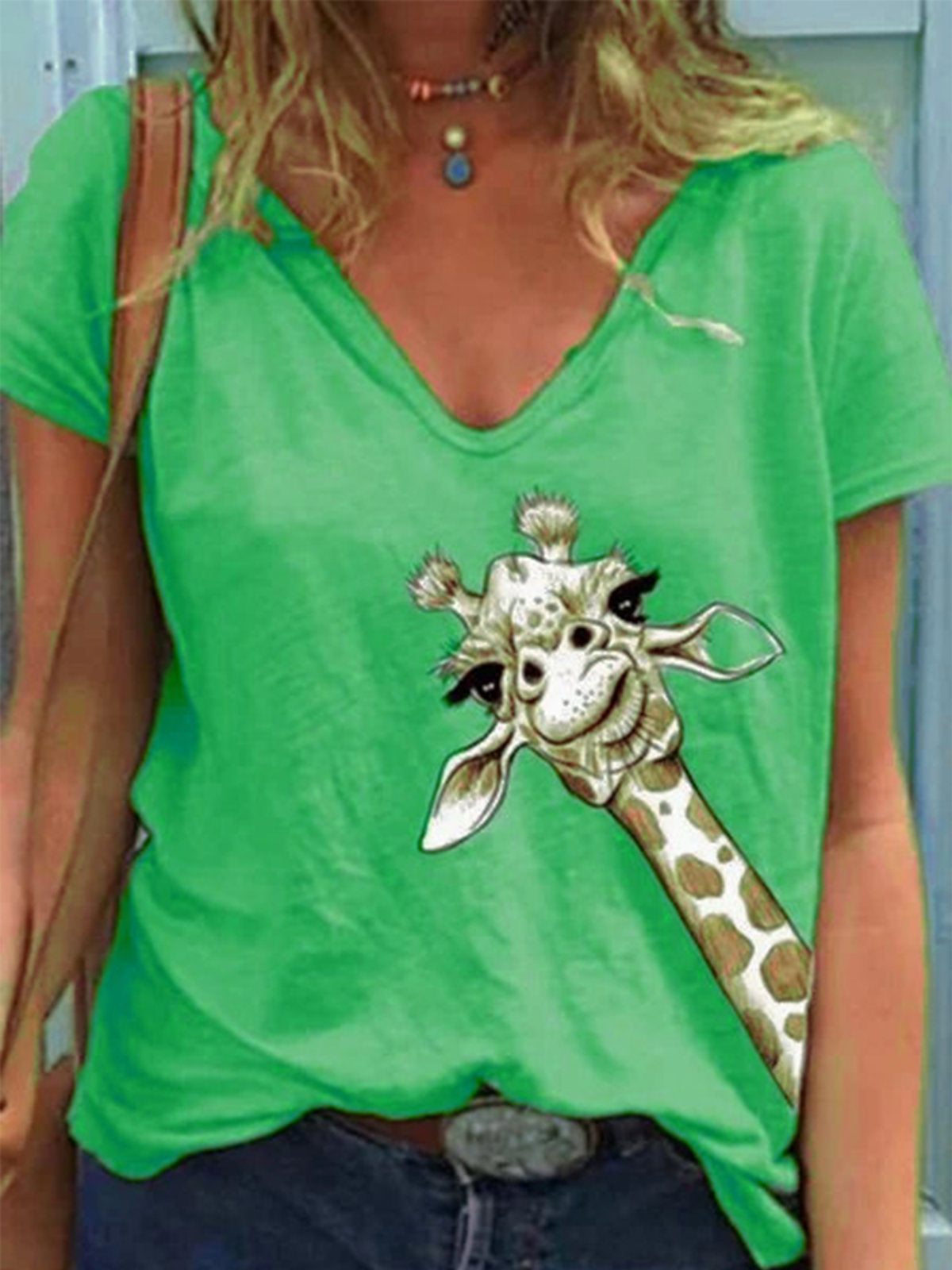 Camiseta de manga corta y cuello en V con estampado animal