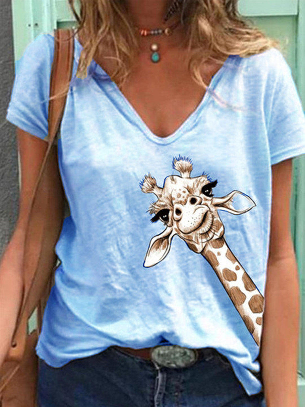 Camiseta de manga corta y cuello en V con estampado animal