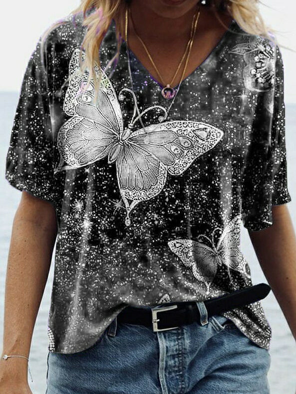 Camiseta con estampado de mariposas de manga media
