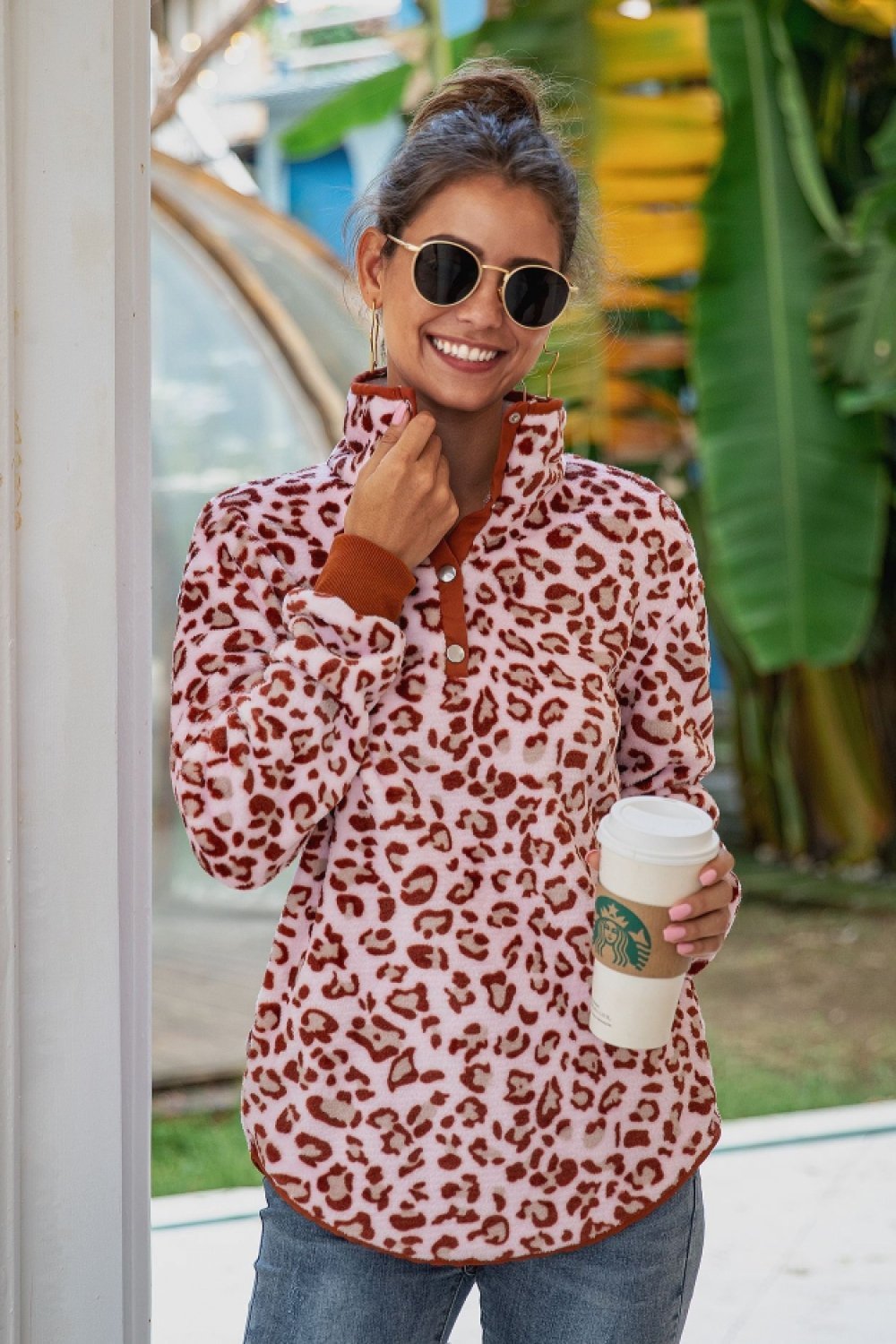Jersey con cuello de leopardo para mujer