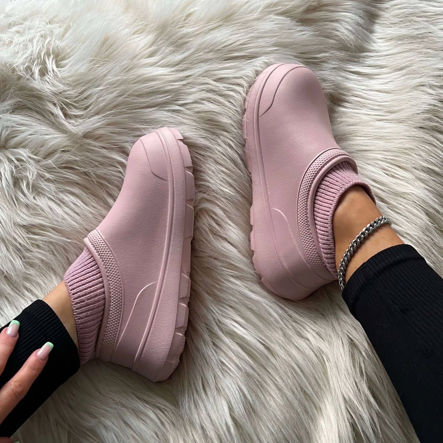 Zuecos MInimalist Slip On Warm