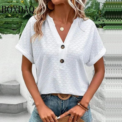 Blusa de mujer con cuello en V y botones