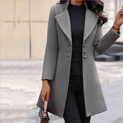 Elegante y moderno abrigo de manga larga para mujer