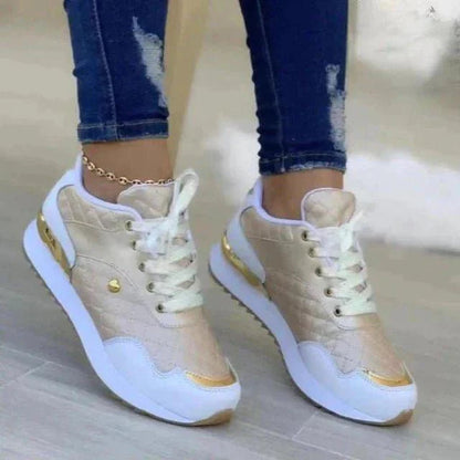 Nelle Sneakers | Elegantes zapatillas de mujer con detalles dorados