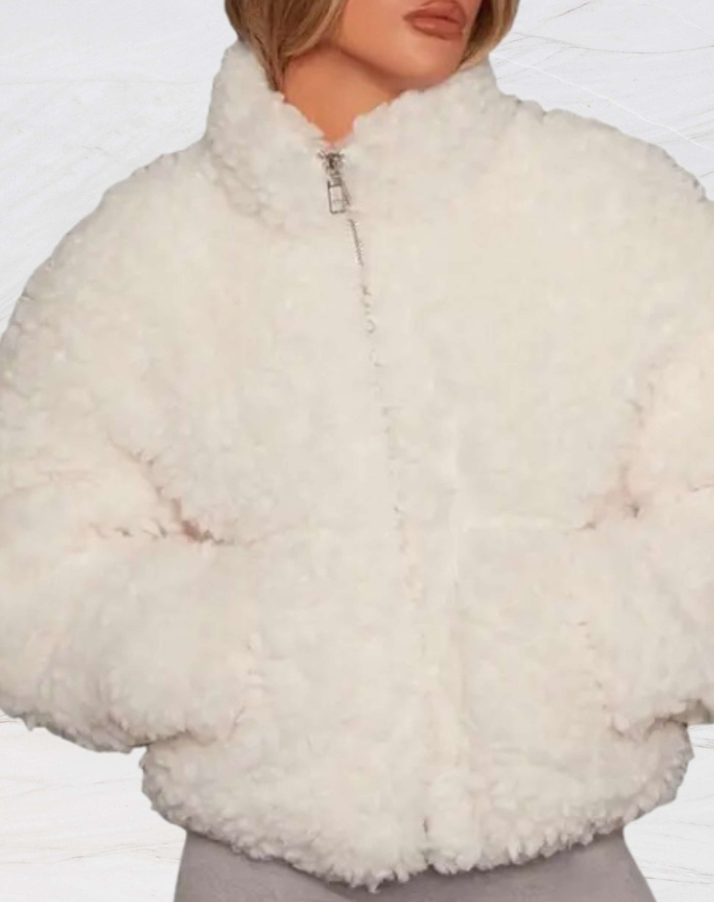 Chaqueta de mujer con cuello alto y cremallera entera