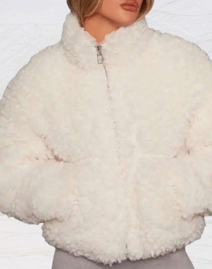 Chaqueta de mujer con cuello alto y cremallera entera