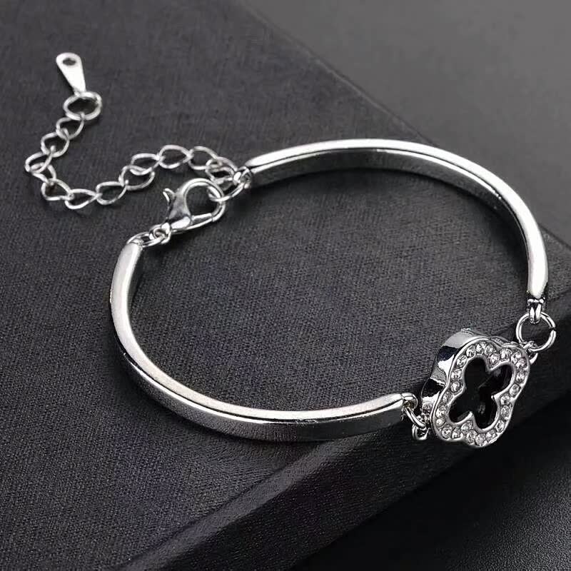 DanglyBracelet™: pulsera para mujer