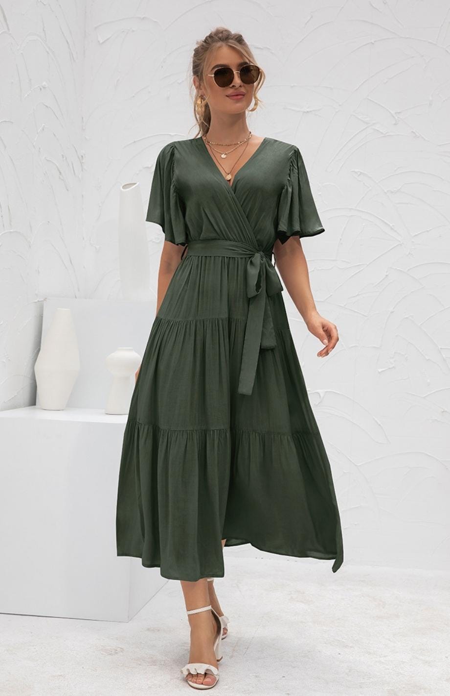 Vestido largo casual con mangas cortas y anchas para un look relajado