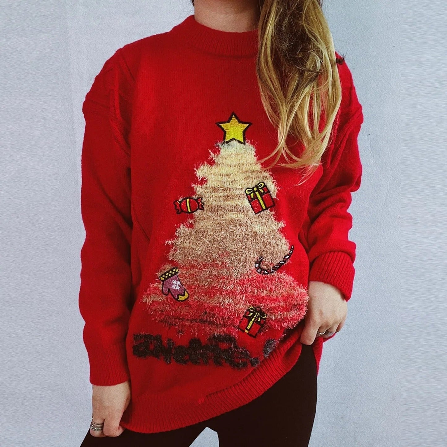 Clarissa | Jersey de Navidad para mujer con un creativo diseño de árbol de Navidad