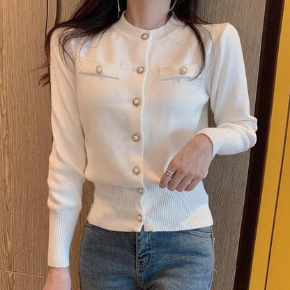 Isabelle | Elegante chaqueta de punto con botones de perlas para mujer