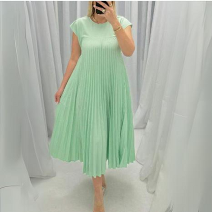 Vestido plisado ligero y elegante
