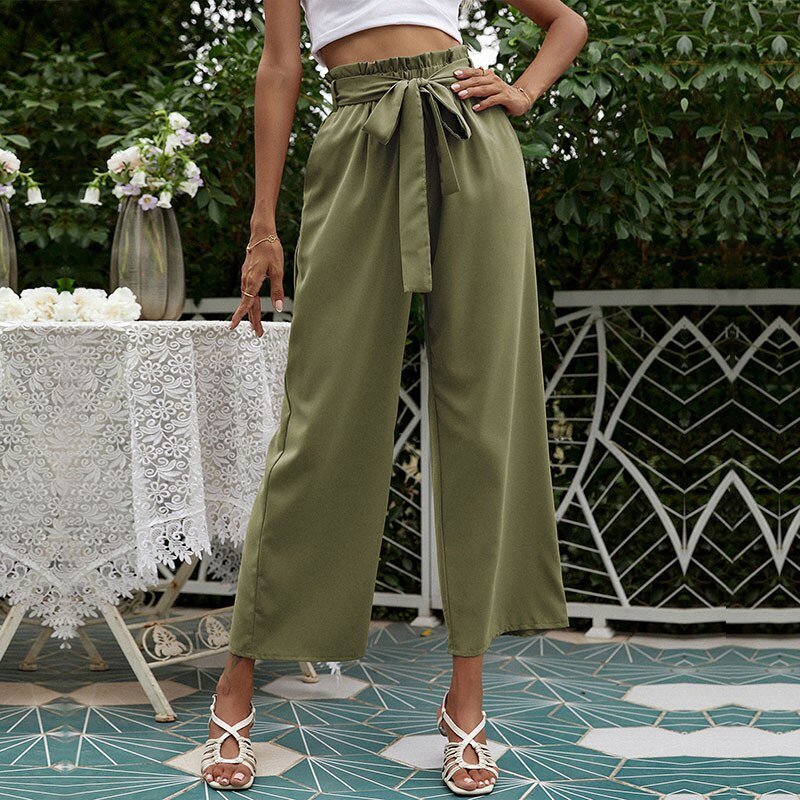 Tasha - Pantalón corto con cinturón disponible en varios colores